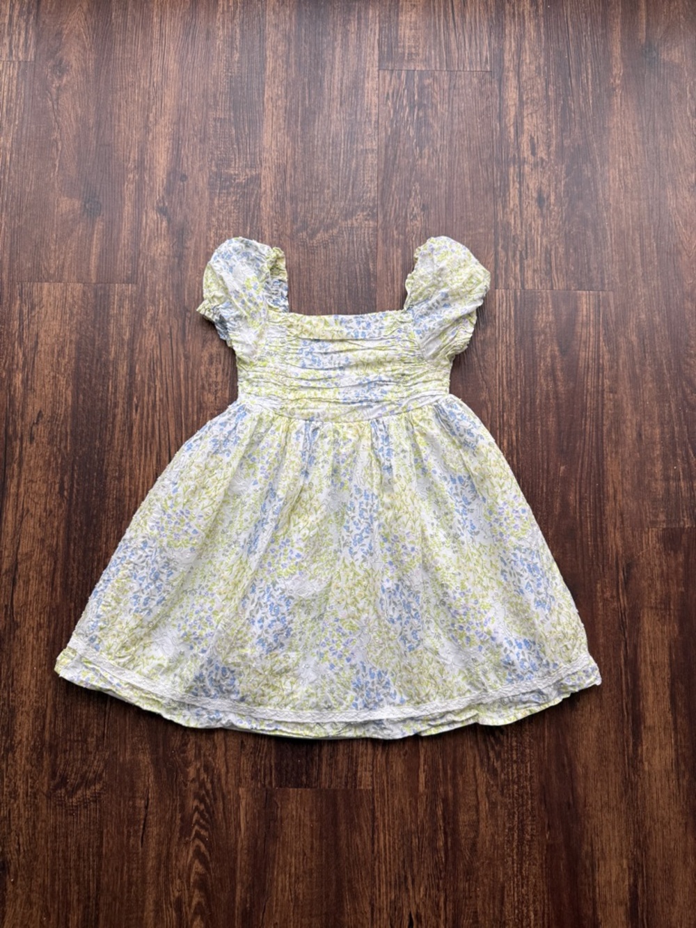 Cupcakes and Cashmere Girl Floral Smocked Puff Sleeve Easter Dress Spring Size 5